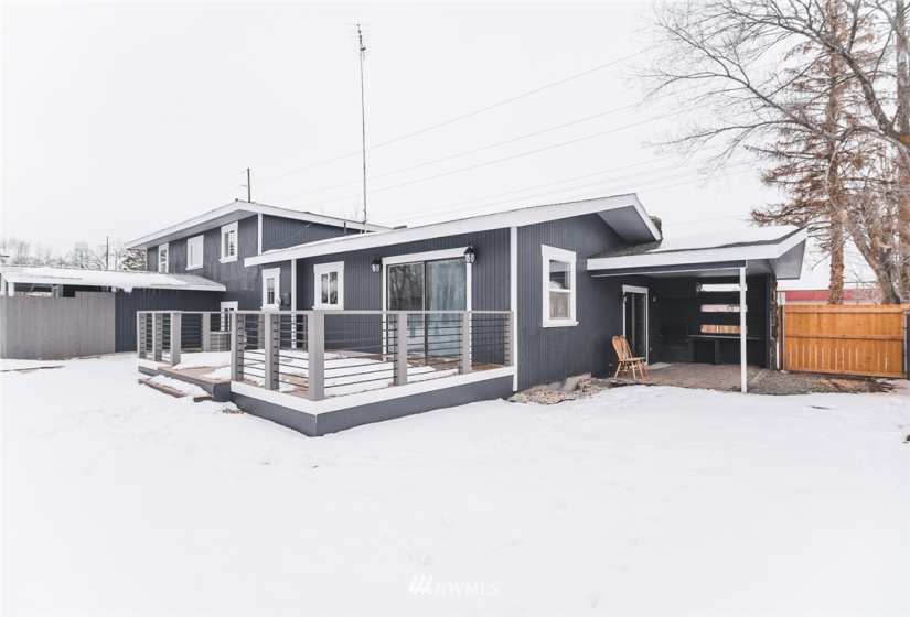 8037 Valley, Moses Lake, Washington 98837, 4 Bedrooms Bedrooms, ,1 BathroomBathrooms,Residential,For Sale,Valley,NWM1880573