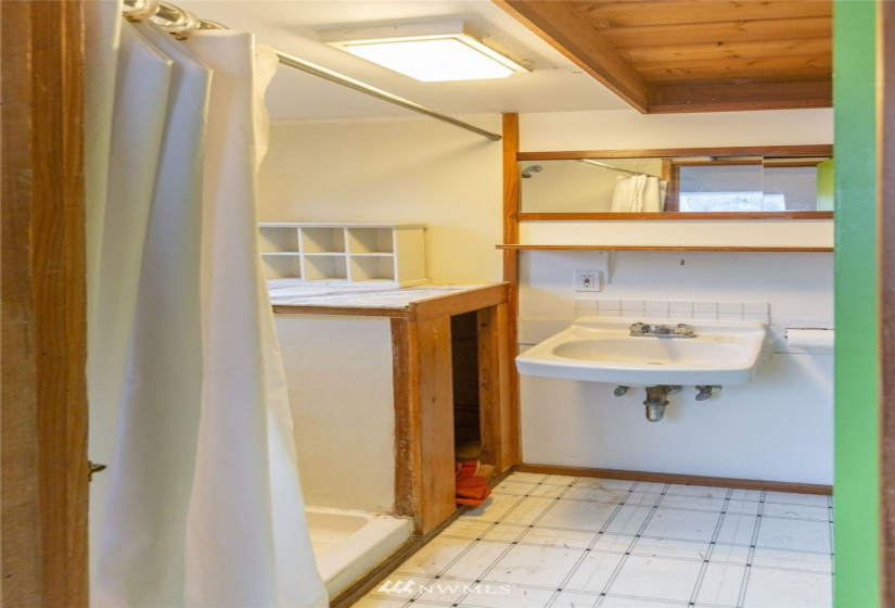 21179 Kingston, Indianola, Washington 98342, 2 Bedrooms Bedrooms, ,1 BathroomBathrooms,Residential,For Sale,Kingston,NWM1874579