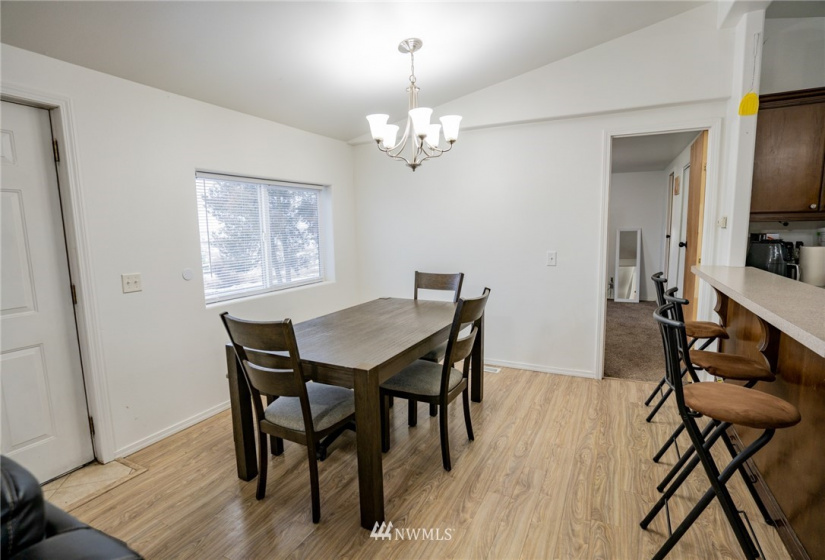 19835 Road 6, Warden, Washington 98857, 3 Bedrooms Bedrooms, ,2 BathroomsBathrooms,Farm,For Sale,Road 6,NWM1877062