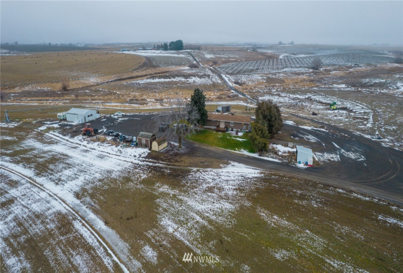 19835 Road 6, Warden, Washington 98857, 3 Bedrooms Bedrooms, ,2 BathroomsBathrooms,Farm,For Sale,Road 6,NWM1877062