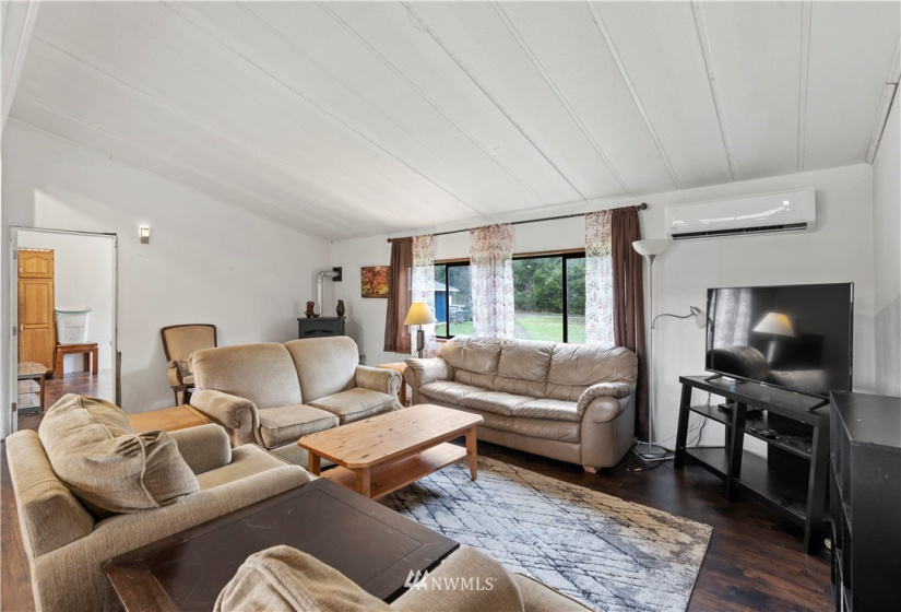 5200 Mace Lake Ln, Olalla, Washington 98359, 3 Bedrooms Bedrooms, ,2 BathroomsBathrooms,Residential,For Sale,Mace Lake Ln,NWM1880717