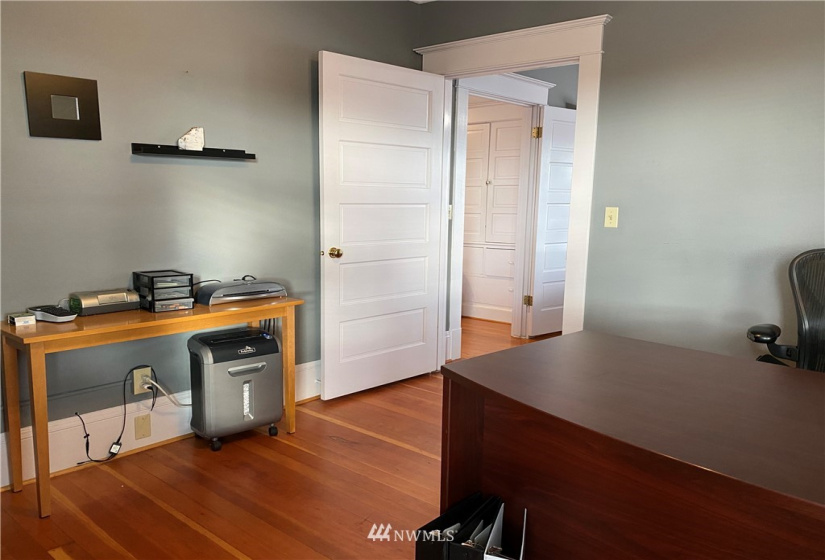 1511 26th, Everett, Washington 98201, 5 Bedrooms Bedrooms, ,Residential Lease,For Rent,26th,NWM1878398