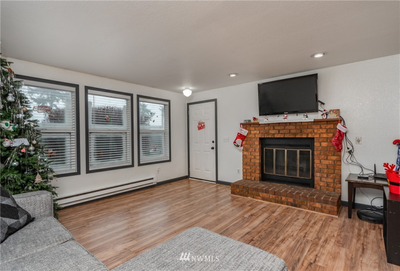 685 Atalanta, Oak Harbor, Washington 98277, 2 Bedrooms Bedrooms, ,1 BathroomBathrooms,Residential,For Sale,Islander Condo,Atalanta,NWM1880504