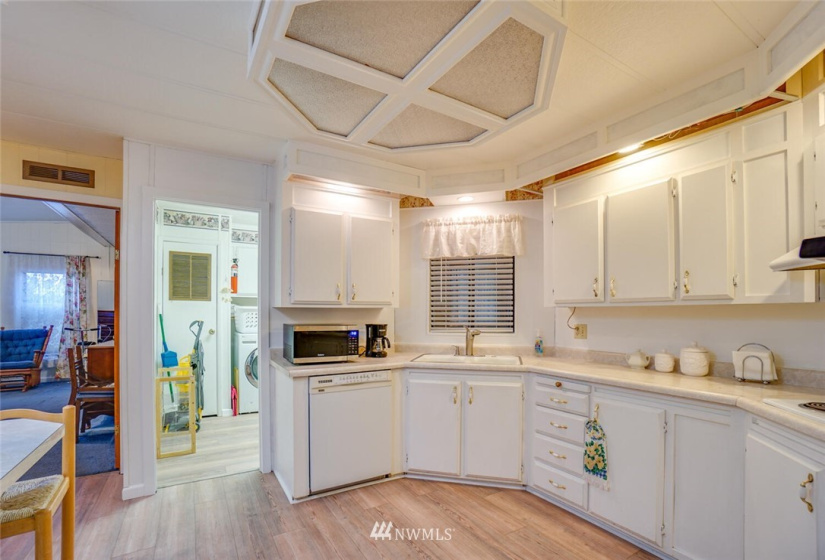 14204 10th, Vancouver, Washington 98685, 2 Bedrooms Bedrooms, ,2 BathroomsBathrooms,Manufactured In Park,For Sale,10th,NWM1880784