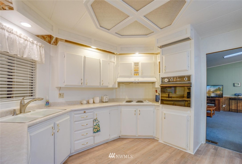 14204 10th, Vancouver, Washington 98685, 2 Bedrooms Bedrooms, ,2 BathroomsBathrooms,Manufactured In Park,For Sale,10th,NWM1880784