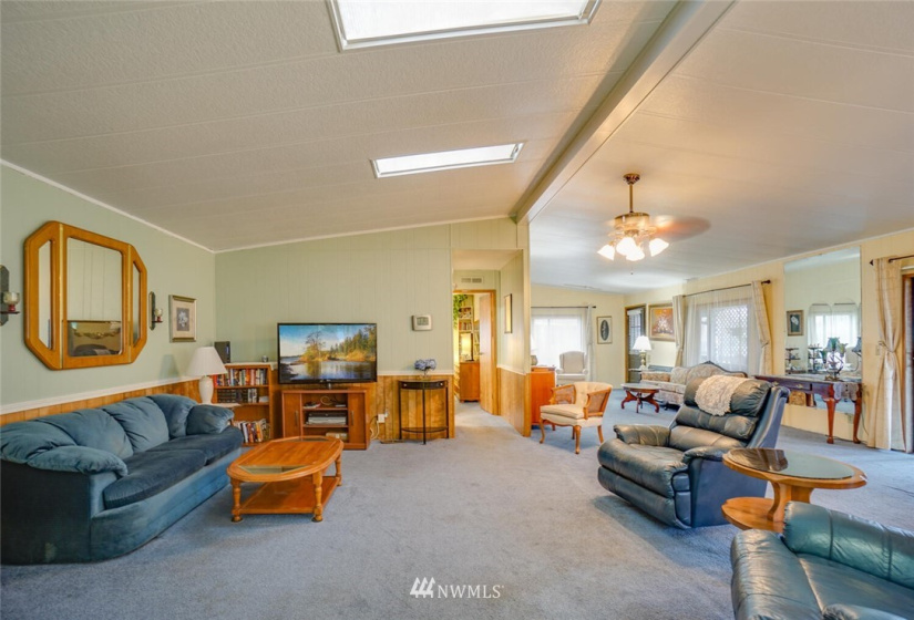 14204 10th, Vancouver, Washington 98685, 2 Bedrooms Bedrooms, ,2 BathroomsBathrooms,Manufactured In Park,For Sale,10th,NWM1880784