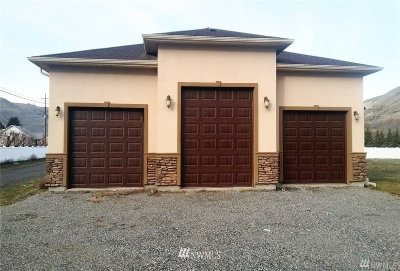 2755 Rock Island, East Wenatchee, Washington 98802, 4 Bedrooms Bedrooms, ,3 BathroomsBathrooms,Residential,For Sale,Rock Island,NWM1880815