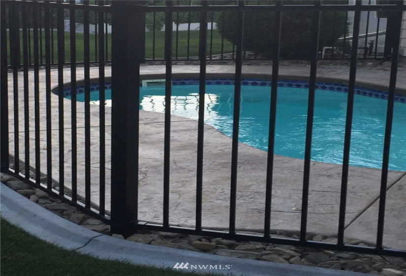 2075 Broadcrest, Wenatchee, Washington 98801, 4 Bedrooms Bedrooms, ,3 BathroomsBathrooms,Residential,For Sale,Broadview,Broadcrest,NWM1880785