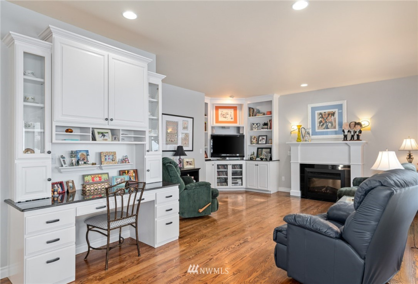 2075 Broadcrest, Wenatchee, Washington 98801, 4 Bedrooms Bedrooms, ,3 BathroomsBathrooms,Residential,For Sale,Broadview,Broadcrest,NWM1880785