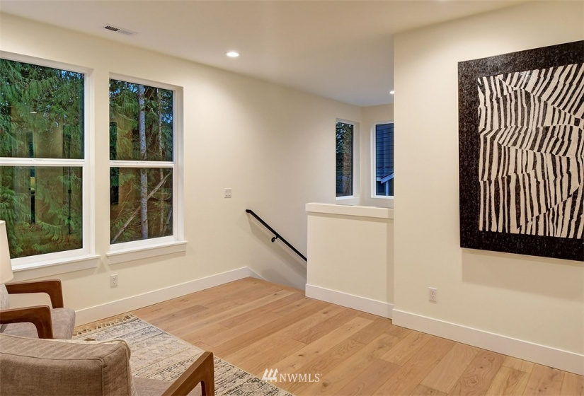 12105 105th, Kirkland, Washington 98033, 4 Bedrooms Bedrooms, ,2 BathroomsBathrooms,Residential,For Sale,Laredo,105th,NWM1880532