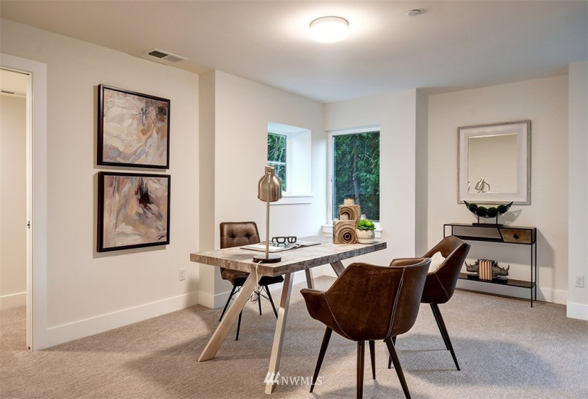 12105 105th, Kirkland, Washington 98033, 4 Bedrooms Bedrooms, ,2 BathroomsBathrooms,Residential,For Sale,Laredo,105th,NWM1880532