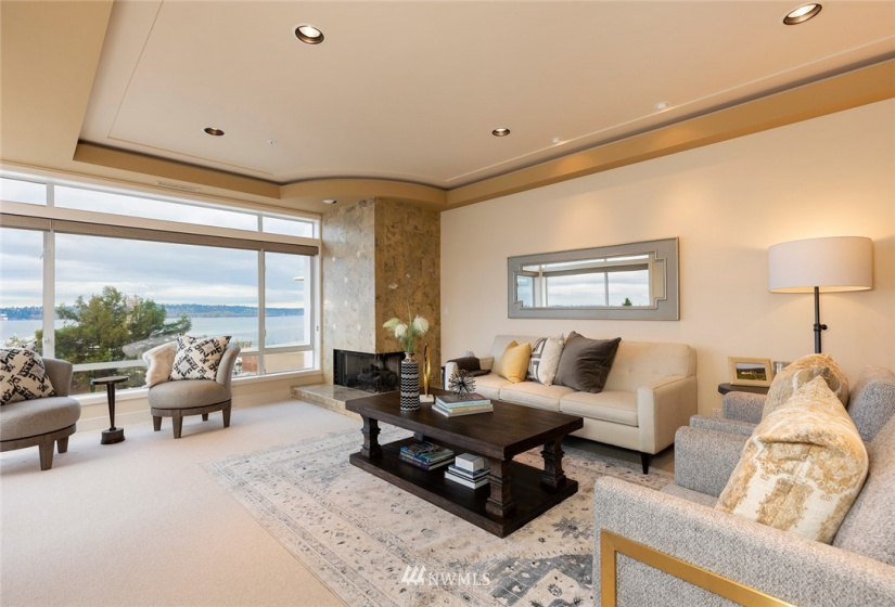 225 2nd, Kirkland, Washington 98033, 2 Bedrooms Bedrooms, ,1 BathroomBathrooms,Residential,For Sale,Marina Pointe,2nd,NWM1877764