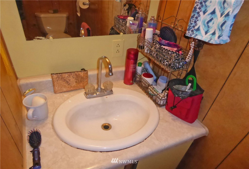 111 Grand, Electric City, Washington 99123, 2 Bedrooms Bedrooms, ,1 BathroomBathrooms,Residential,For Sale,State,Grand,NWM1880887