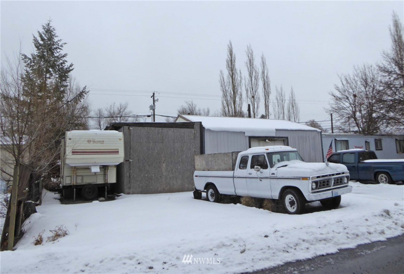 111 Grand, Electric City, Washington 99123, 2 Bedrooms Bedrooms, ,1 BathroomBathrooms,Residential,For Sale,State,Grand,NWM1880887