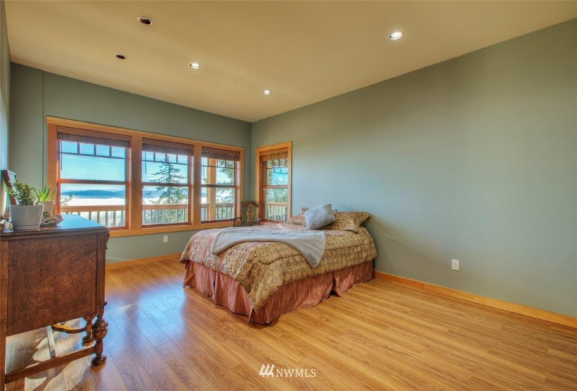 6838 Old Olympic Highway, Olympia, Washington 98502, 4 Bedrooms Bedrooms, ,1 BathroomBathrooms,Residential,For Sale,Old Olympic Highway,NWM1877621