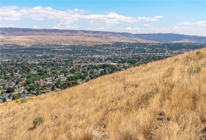 0 Skyline, Wenatchee, Washington 98801, ,Land,For Sale,Skyline,NWM1880921