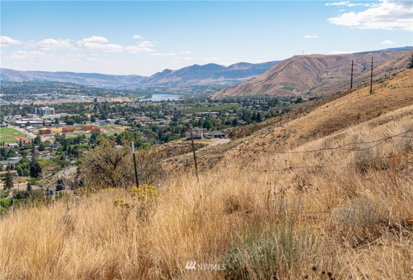 0 Skyline, Wenatchee, Washington 98801, ,Land,For Sale,Skyline,NWM1880921