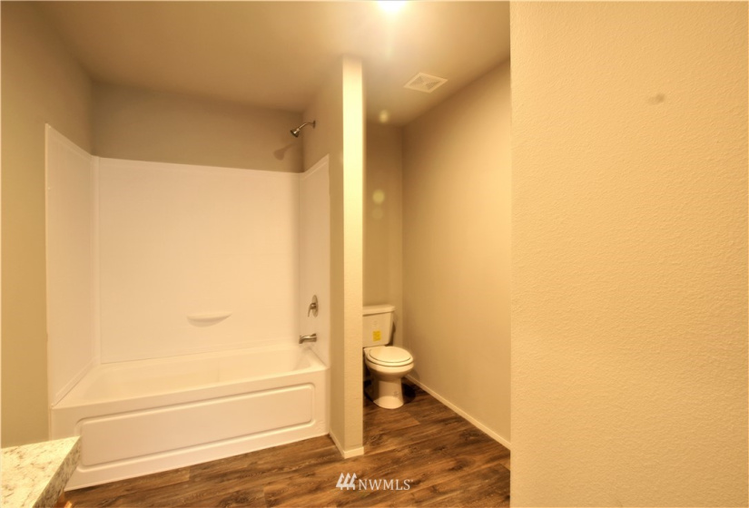 6410 201st, Centralia, Washington 98531, 3 Bedrooms Bedrooms, ,2 BathroomsBathrooms,Manufactured In Park,For Sale,201st,NWM1880677