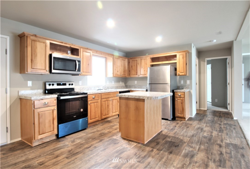 6411 201st, Centralia, Washington 98531, 3 Bedrooms Bedrooms, ,2 BathroomsBathrooms,Manufactured In Park,For Sale,201st,NWM1880674