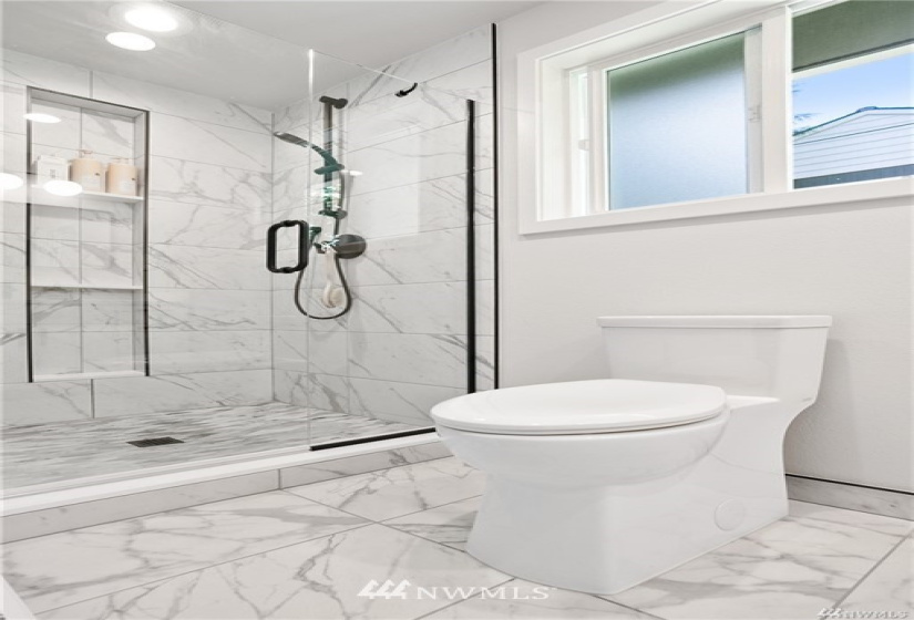 2323 103rd, Bellevue, Washington 98004, 3 Bedrooms Bedrooms, ,1 BathroomBathrooms,Residential,For Sale,103rd,NWM1880685