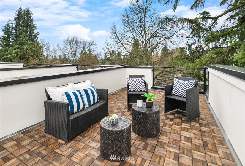 9413 A Roosevelt, Seattle, Washington 98115, 2 Bedrooms Bedrooms, ,Residential,For Sale,Roosevelt,NWM1879636