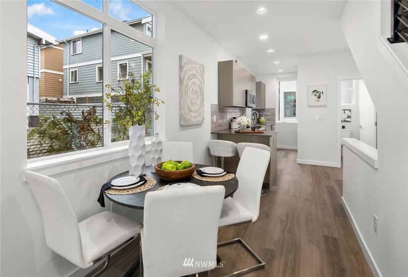 9413 A Roosevelt, Seattle, Washington 98115, 2 Bedrooms Bedrooms, ,Residential,For Sale,Roosevelt,NWM1879636