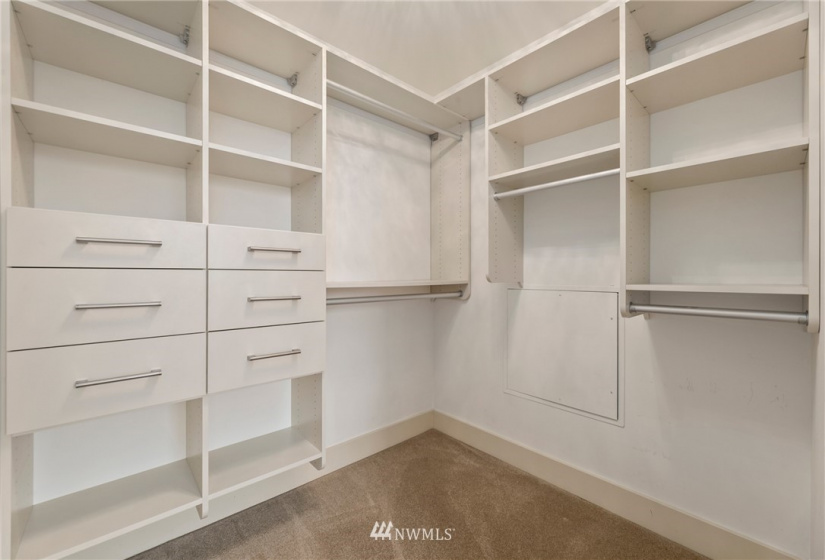 737 Olive, Seattle, Washington 98101, 2 Bedrooms Bedrooms, ,2 BathroomsBathrooms,Residential,For Sale,Olive 8,Olive,NWM1880975