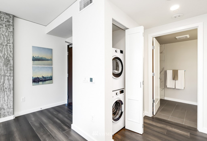 450 Main, Seattle, Washington 98104, ,1 BathroomBathrooms,Residential,For Sale,KODA Condominium,Main,NWM1876749