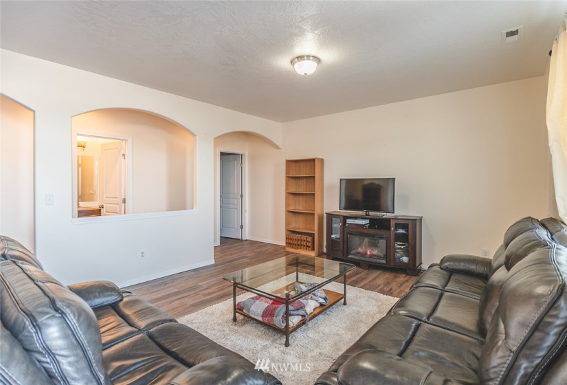 1704 Truman, Moses Lake, Washington 98837, 4 Bedrooms Bedrooms, ,2 BathroomsBathrooms,Residential,For Sale,Crossroads Phase 3,Truman,NWM1880808