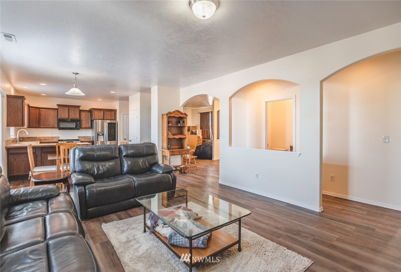 1704 Truman, Moses Lake, Washington 98837, 4 Bedrooms Bedrooms, ,2 BathroomsBathrooms,Residential,For Sale,Crossroads Phase 3,Truman,NWM1880808