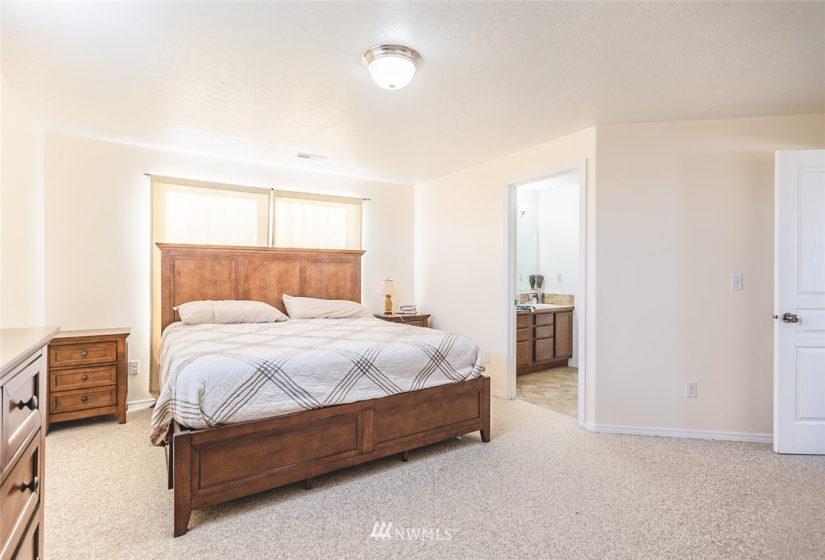 1704 Truman, Moses Lake, Washington 98837, 4 Bedrooms Bedrooms, ,2 BathroomsBathrooms,Residential,For Sale,Crossroads Phase 3,Truman,NWM1880808