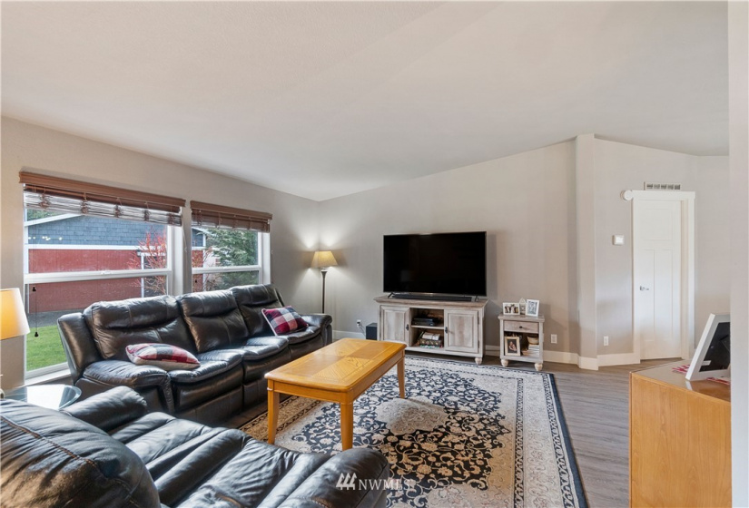 2204 State Route 702 E, Roy, Washington 98580, 3 Bedrooms Bedrooms, ,2 BathroomsBathrooms,Residential,For Sale,State Route 702 E,NWM1881034