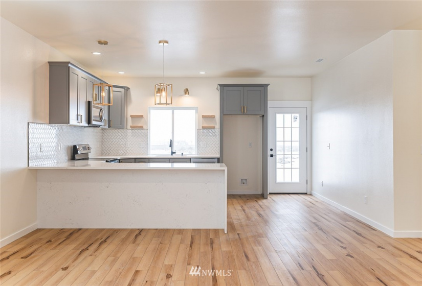 76 Parkside Loop, Ephrata, Washington 98823, 3 Bedrooms Bedrooms, ,2 BathroomsBathrooms,Residential,For Sale,Parkside Loop,NWM1880194