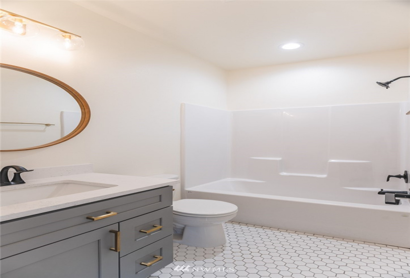 76 Parkside Loop, Ephrata, Washington 98823, 3 Bedrooms Bedrooms, ,2 BathroomsBathrooms,Residential,For Sale,Parkside Loop,NWM1880194