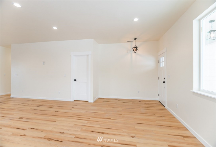 76 Parkside Loop, Ephrata, Washington 98823, 3 Bedrooms Bedrooms, ,2 BathroomsBathrooms,Residential,For Sale,Parkside Loop,NWM1880194