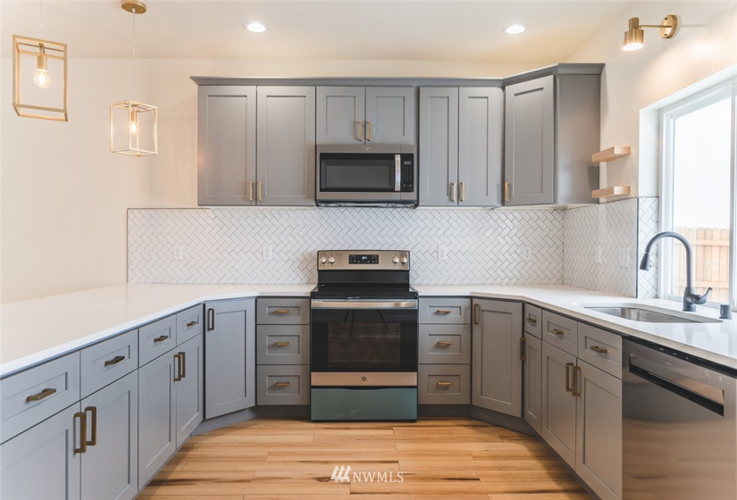 76 Parkside Loop, Ephrata, Washington 98823, 3 Bedrooms Bedrooms, ,2 BathroomsBathrooms,Residential,For Sale,Parkside Loop,NWM1880194