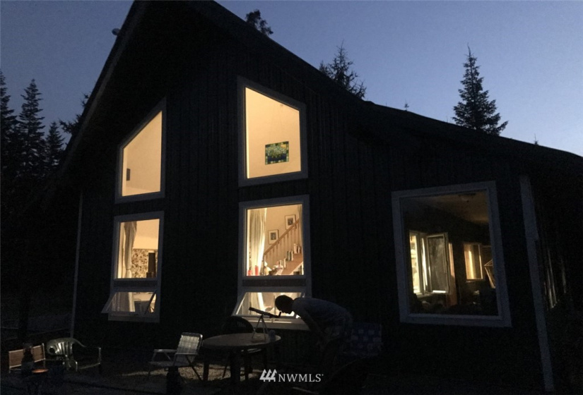 11134 Lewis Peak, Waitsburg, Washington 99361, 2 Bedrooms Bedrooms, ,Residential,For Sale,Lewis Peak,NWM1881064