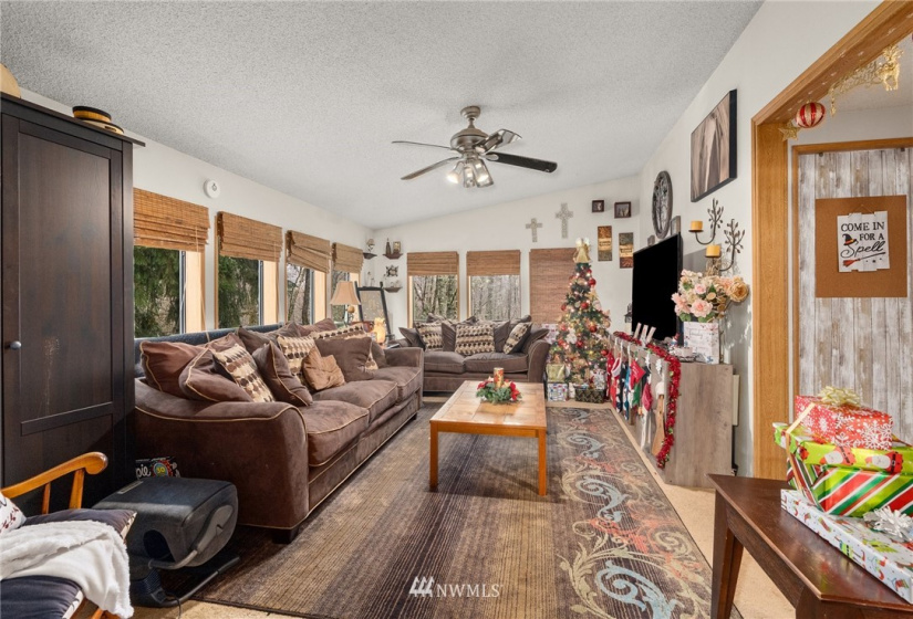 504 Brockway, Chehalis, Washington 98532, 3 Bedrooms Bedrooms, ,1 BathroomBathrooms,Residential,For Sale,Brockway,NWM1879185