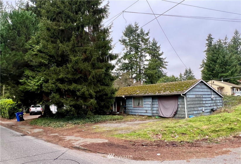 522 145th St, Shoreline, Washington 98155, 3 Bedrooms Bedrooms, ,1 BathroomBathrooms,Residential,For Sale,Saulsberry Heights Add,145th St,NWM1879818