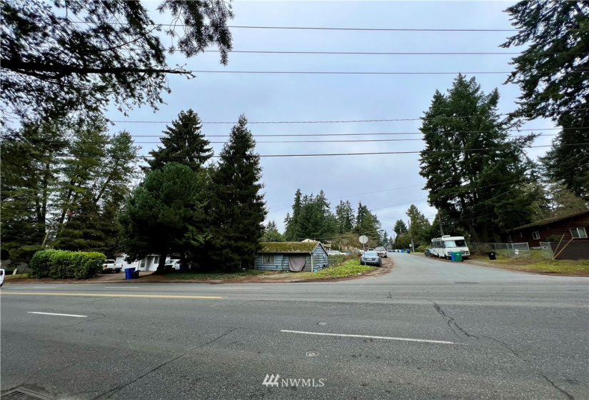 522 145th St, Shoreline, Washington 98155, 3 Bedrooms Bedrooms, ,1 BathroomBathrooms,Residential,For Sale,Saulsberry Heights Add,145th St,NWM1879818