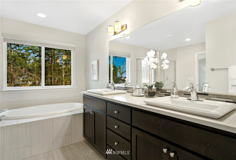 1812 135th, Tacoma, Washington 98444, 4 Bedrooms Bedrooms, ,2 BathroomsBathrooms,Residential,For Sale,Tree Run,135th,NWM1881102