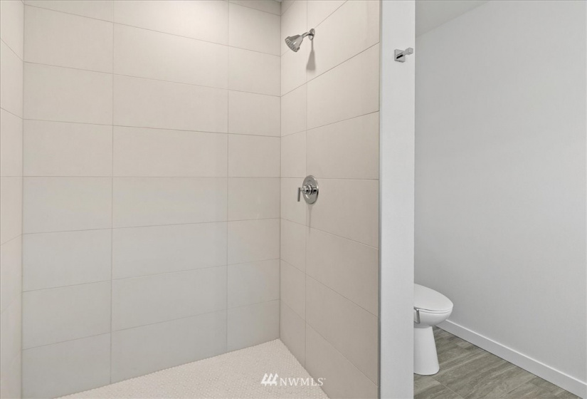 1000 112th, Seattle, Washington 98125, 3 Bedrooms Bedrooms, ,2 BathroomsBathrooms,Residential,For Sale,112th,NWM1881119