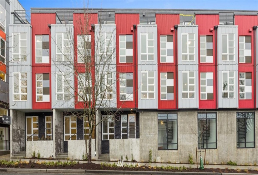 1000 112th, Seattle, Washington 98125, 3 Bedrooms Bedrooms, ,2 BathroomsBathrooms,Residential,For Sale,112th,NWM1881119