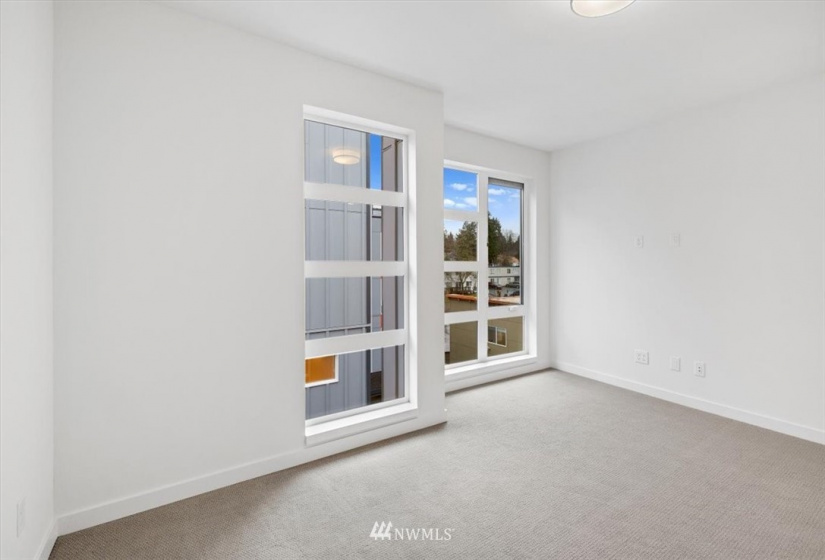 1000 112th, Seattle, Washington 98125, 3 Bedrooms Bedrooms, ,2 BathroomsBathrooms,Residential,For Sale,112th,NWM1881119