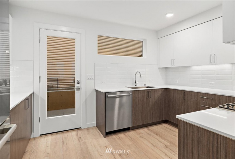 1000 112th, Seattle, Washington 98125, 3 Bedrooms Bedrooms, ,2 BathroomsBathrooms,Residential,For Sale,112th,NWM1881119