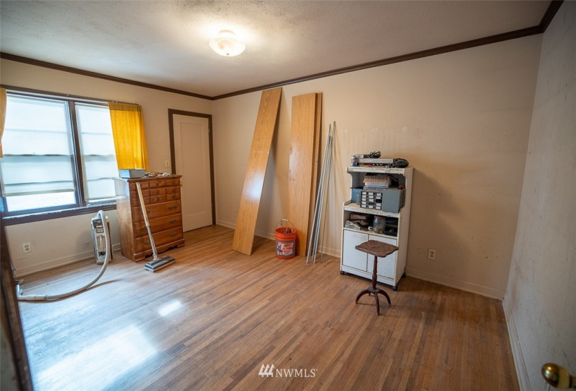 101 Birch, Omak, Washington 98841, ,Residential Income,For Sale,Birch,NWM1881078