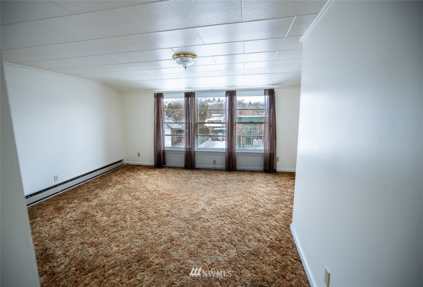 101 Birch, Omak, Washington 98841, ,Residential Income,For Sale,Birch,NWM1881078