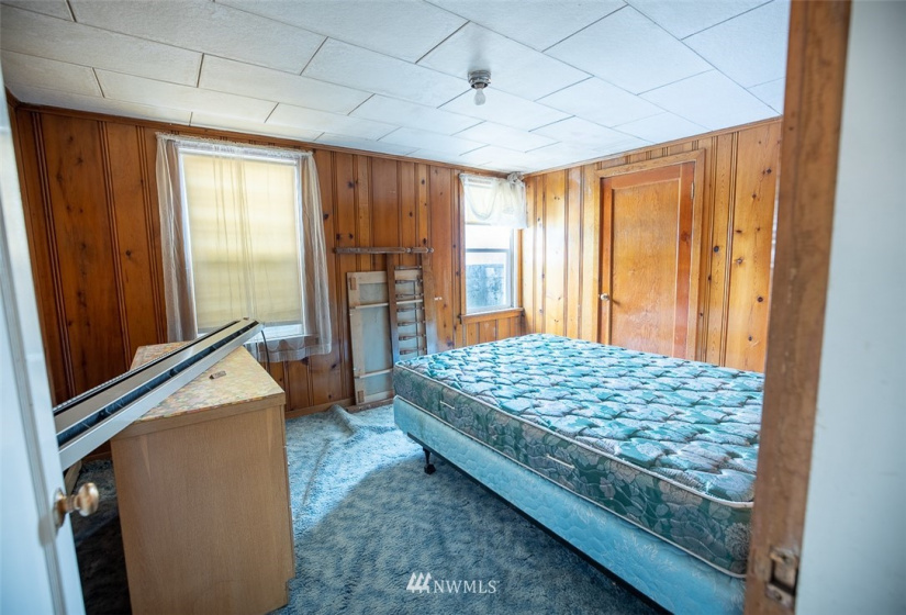 101 Birch, Omak, Washington 98841, ,Residential Income,For Sale,Birch,NWM1881078