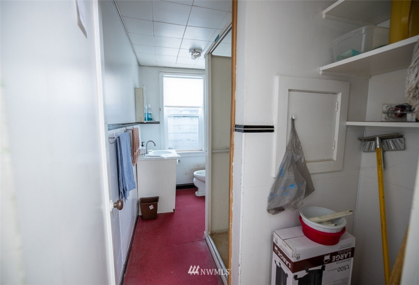 101 Birch, Omak, Washington 98841, ,Residential Income,For Sale,Birch,NWM1881078