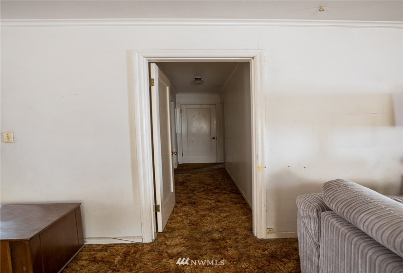 101 Birch, Omak, Washington 98841, ,Residential Income,For Sale,Birch,NWM1881078